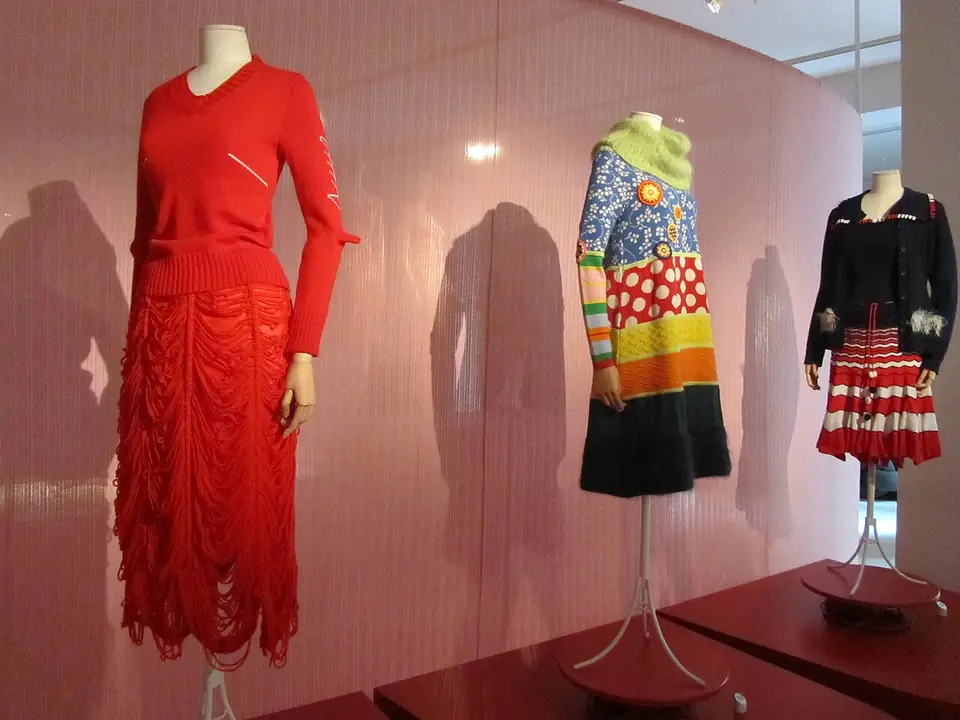 Modeontwerpen in het Antwerpse Modemuseum